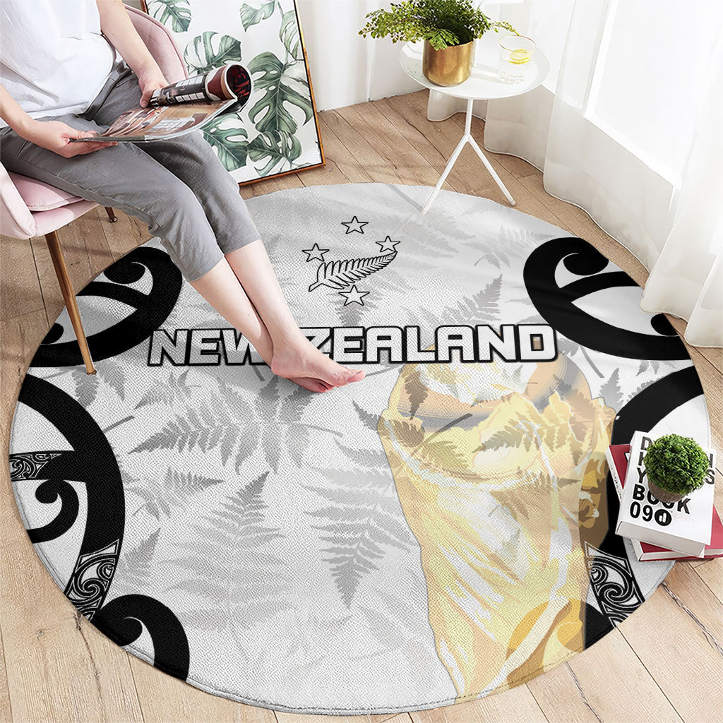 New Zealand WC2026 White Round Carpet Silver Fern