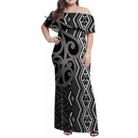 Maori Taniko Patterns Family Matching Off Shoulder Maxi Dress and Hawaiian Shirt Black Patiki Motifs Mix Whakairo Ngaru LT7 Mom's Dress Black - Polynesian Pride