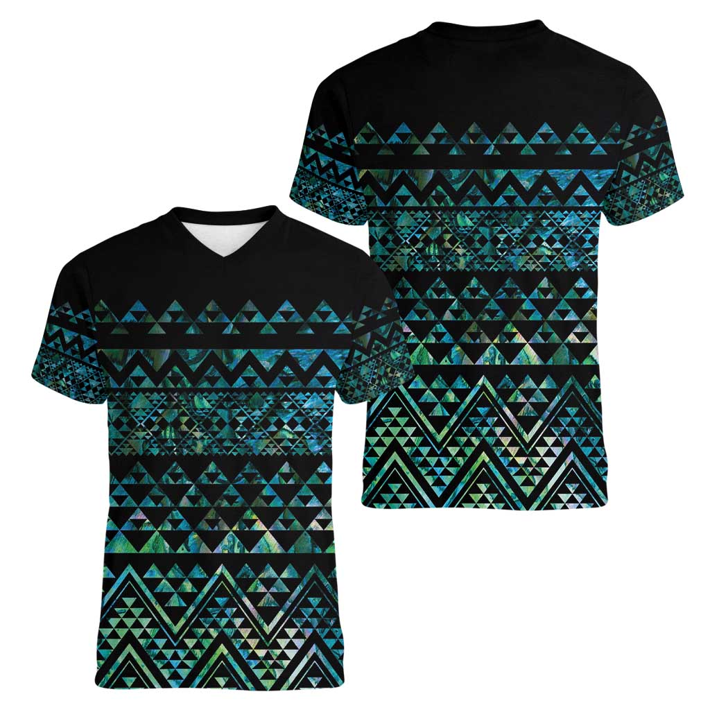 Maori Niho Taniwha Te Wheiao Women V-Neck T-Shirt Paua Shell - Polynesian Pride