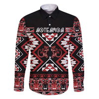 Personalised Aotearoa Waitangi Family Matching Off The Shoulder Long Sleeve Dress and Hawaiian Shirt Taniko Motifs - Mania Gecko LT7 Dad's Shirt - Long Sleeve Red - Polynesian Pride