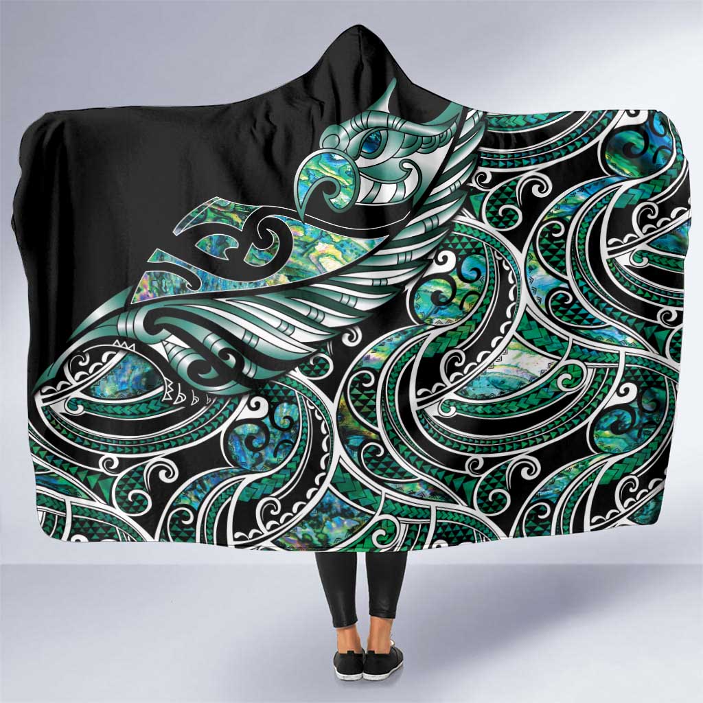 Maori Matariki - Manaia Hooded Blanket Emerald Paua Shell