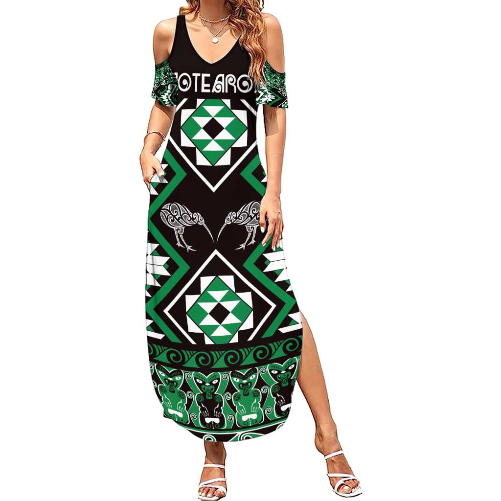 Personalised Taniko Motifs Aotearoa Family Matching Summer Maxi Dress and Hawaiian Shirt Waitangi Kowhaiwhai Kiwi - Green LT7 Mom's Dress Green - Polynesian Pride