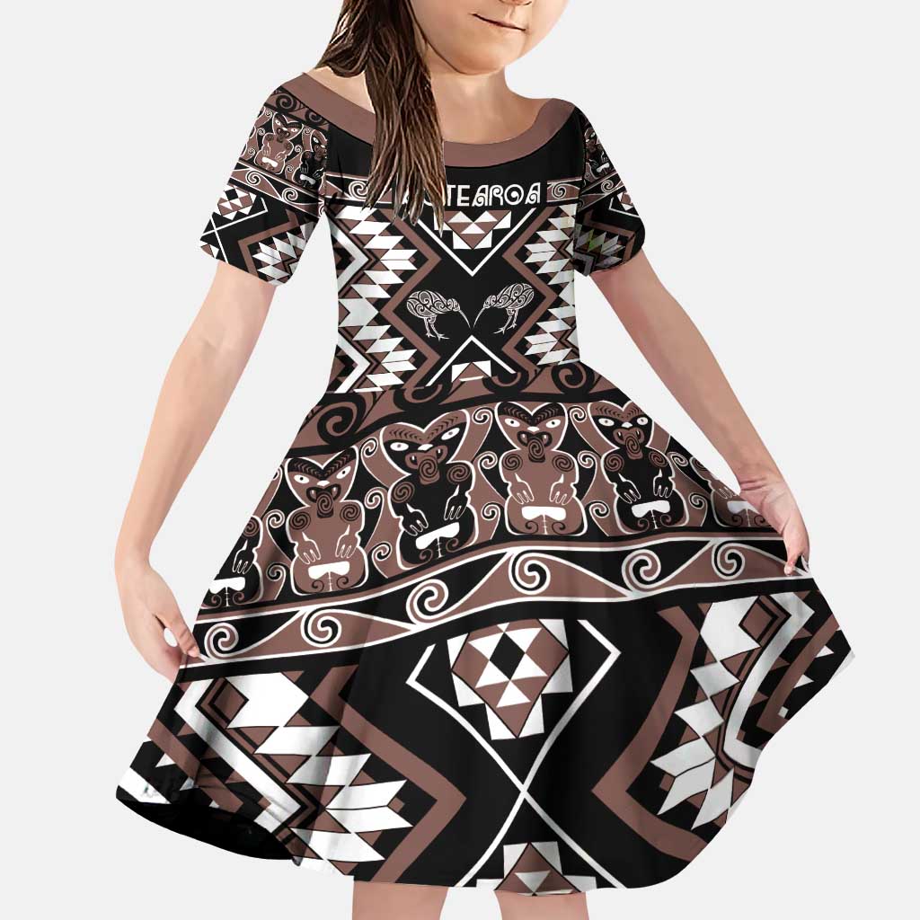 Personalised Taniko Motifs Aotearoa Family Matching Puletasi and Hawaiian Shirt Waitangi Kowhaiwhai Kiwi - Mocha LT7 Daughter's Dress Mocha - Polynesian Pride