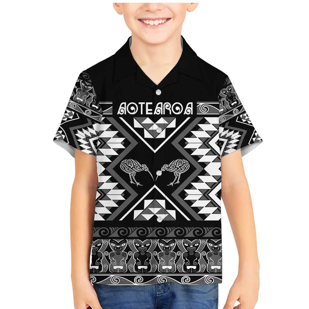 Personalised Taniko Motifs Aotearoa Family Matching Mermaid Dress and Hawaiian Shirt Waitangi Kowhaiwhai Kiwi - Monochrome LT7 Son's Shirt Grey - Polynesian Pride