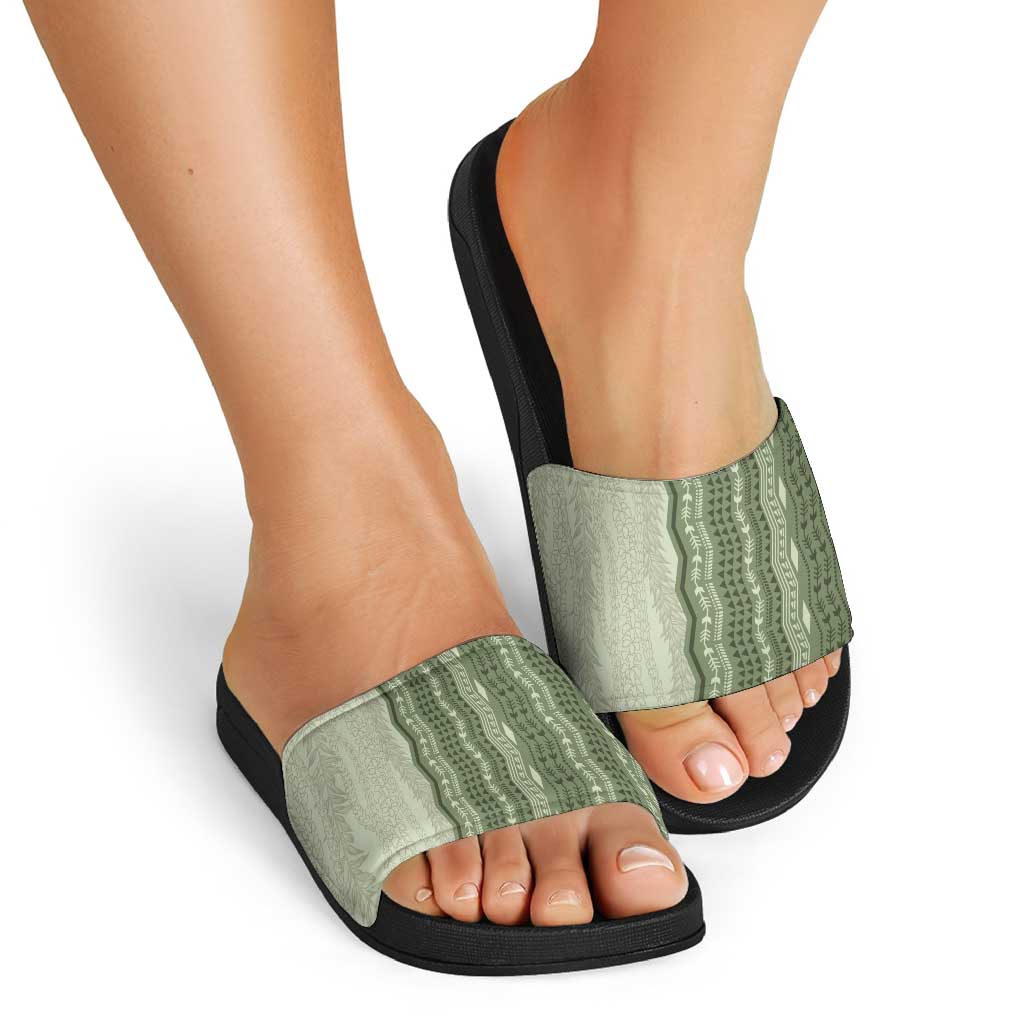 Vintage Sage Green Hawaiian Traditional Kapa Mix Flowers Lei Slide Sandals