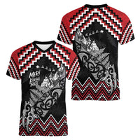 New Zealand Christmas Taniko Poutama Women V-Neck T-Shirt Mountainscape Maori Fern LT7 - Polynesian Pride