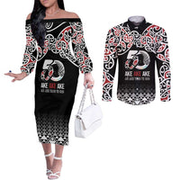 Kia Kaha Te Reo Maori Couples Matching Off The Shoulder Long Sleeve Dress and Long Sleeve Button Shirt 50 Years Mo Ake Tonu Te Reo LT7 Black - Polynesian Pride