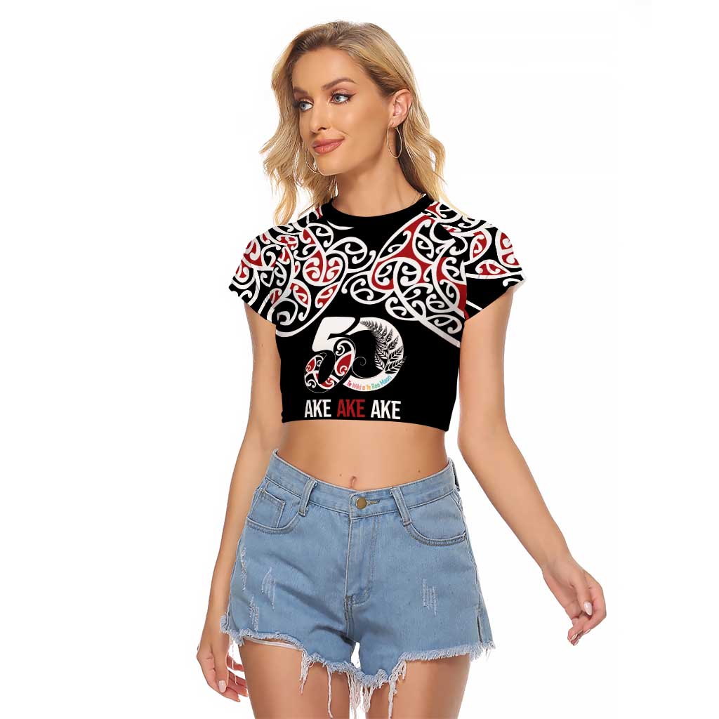 Kia Kaha Te Reo Maori Raglan Cropped T Shirt 50 Years Mo Ake Tonu Te Reo - Polynesian Pride