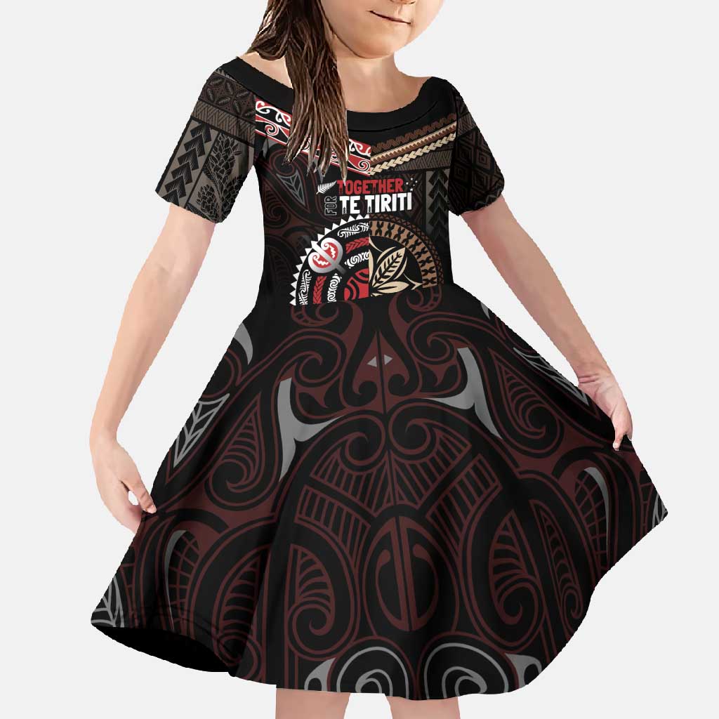 Aotearoa and Samoa Together For Te Tiriti Family Matching Off Shoulder Maxi Dress and Hawaiian Shirt Kowhaiwhai Mix Siapo LT7 Daughter's Dress Black - Polynesian Pride