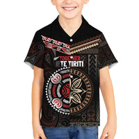 Aotearoa and Samoa Together For Te Tiriti Family Matching Off Shoulder Maxi Dress and Hawaiian Shirt Kowhaiwhai Mix Siapo LT7 Son's Shirt Black - Polynesian Pride