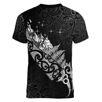 Maori Matariki Women V-Neck T-Shirt Landscape Styled Fern - Monochrome