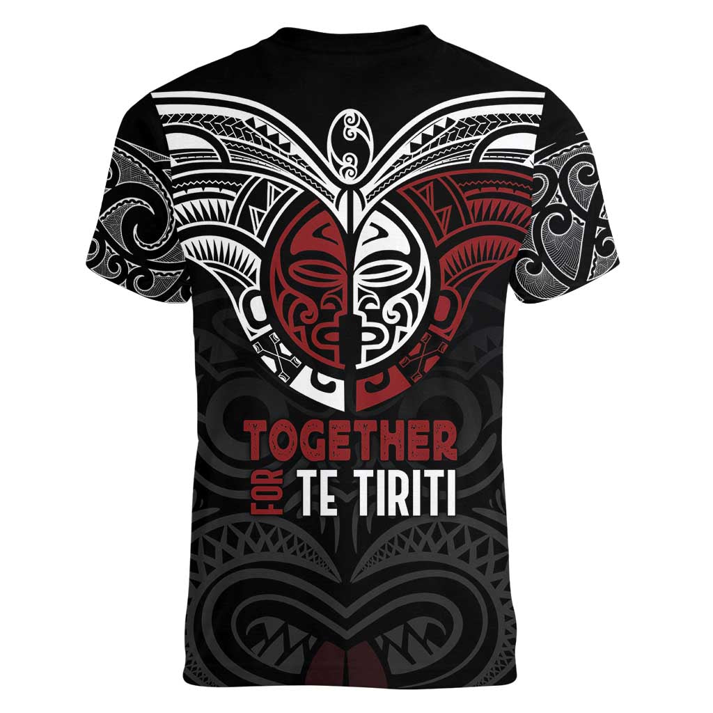 Maori Hongi Toitu Te Tiriti Women V-Neck T-Shirt Tangata Tiriti Stand With Tangata Whenua
