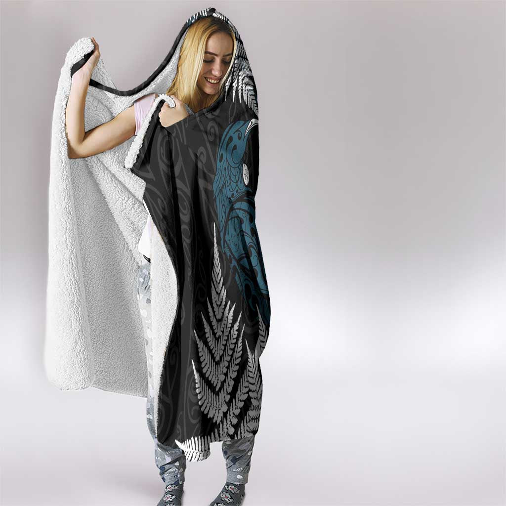 New Zealand Tui Bird Hooded Blanket Maori Kowhaiwhai