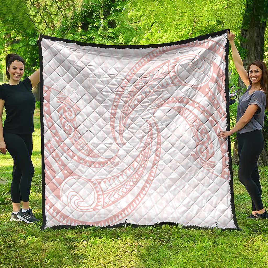 White Sunday Lotu Tamaiti Quilt Polynesian Wave Pastel Blush - Polynesian Pride