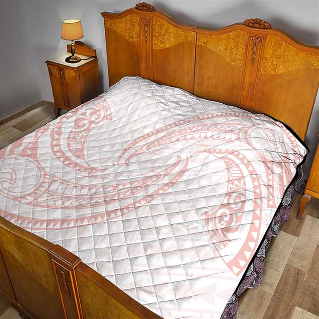 White Sunday Lotu Tamaiti Quilt Polynesian Wave Pastel Blush - Polynesian Pride