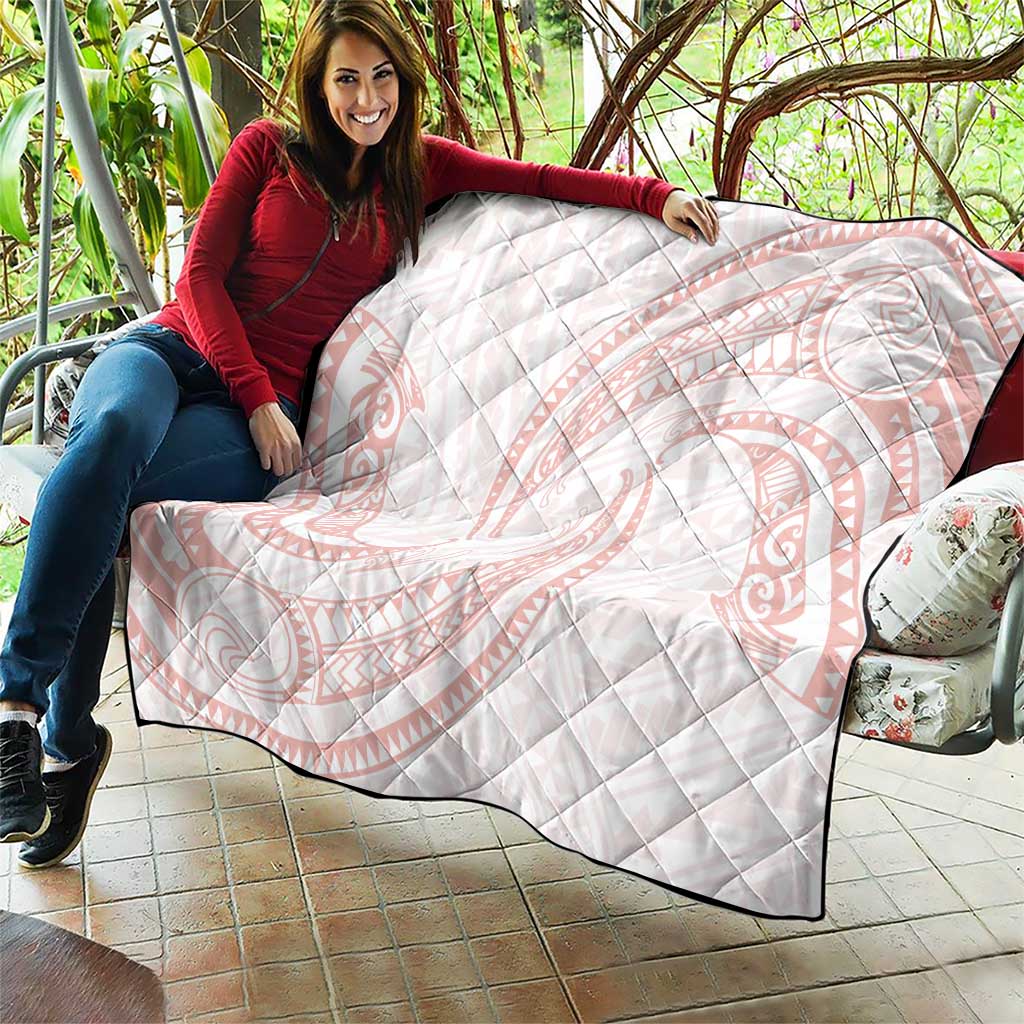 White Sunday Lotu Tamaiti Quilt Polynesian Wave Pastel Blush - Polynesian Pride