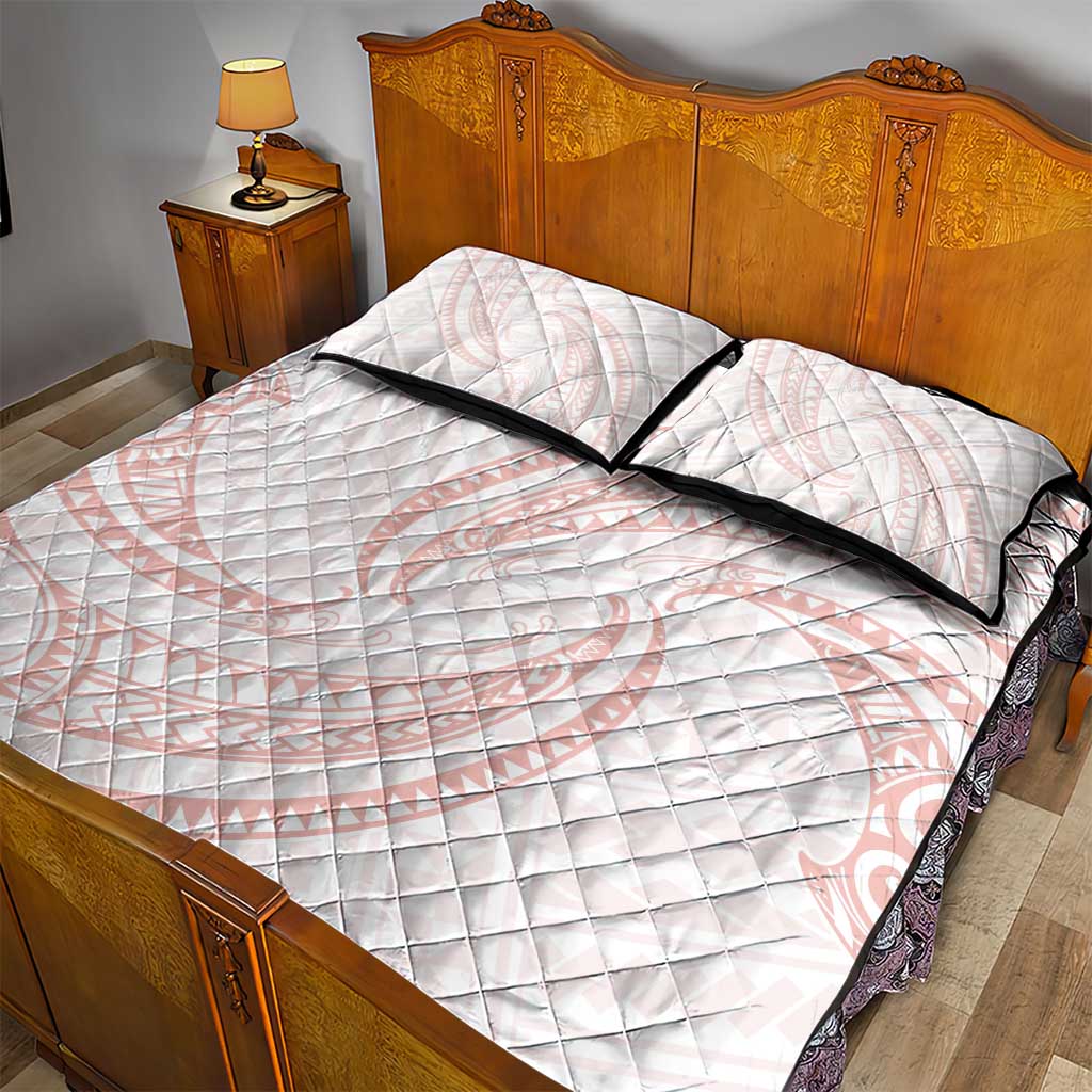 White Sunday Lotu Tamaiti Quilt Bed Set Polynesian Wave Pastel Blush - Polynesian Pride
