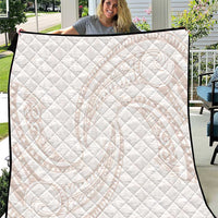 White Sunday Lotu Tamaiti Quilt Polynesian Wave Pastel Nude LT9 Nude - Polynesian Pride