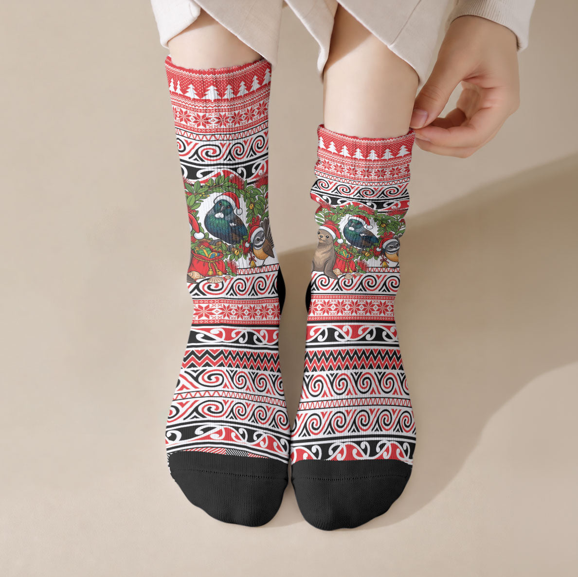 New Zealand Animal Christmas Crew Socks Maori Inspired Kowhaiwhai Patterns LT9 Crew Socks Red - Polynesian Pride