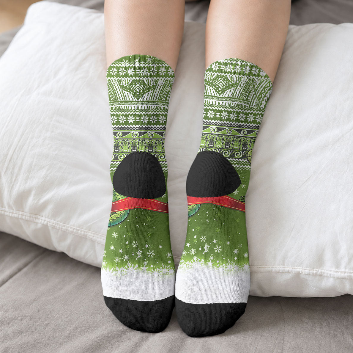 New Zealand Tuatara Christmas Crew Socks Maori Inspired Knitted Patterns LT9 - Polynesian Pride