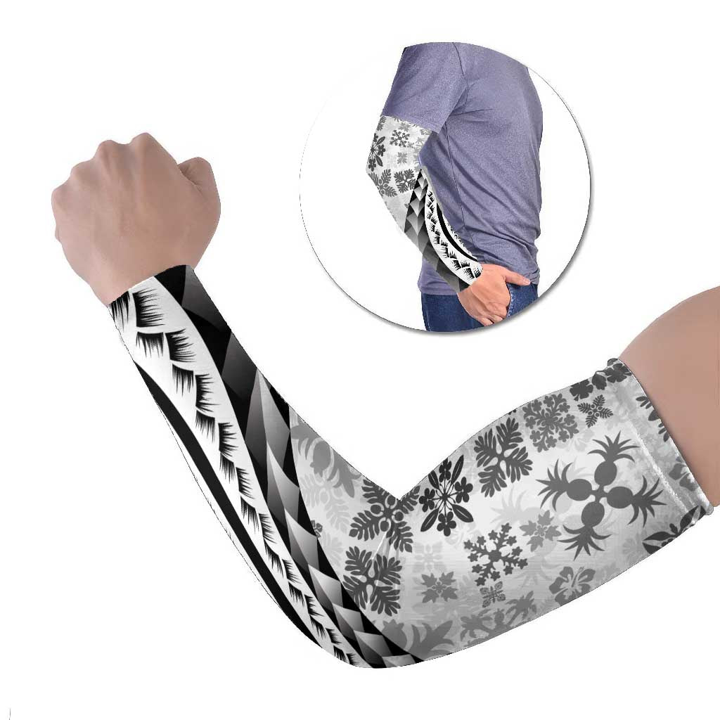 Black Hawaiian Quilt Pattern Arm Sleeves Mixed Polynesian Tribal Arty LT9 Set of 2 Black - Polynesian Pride