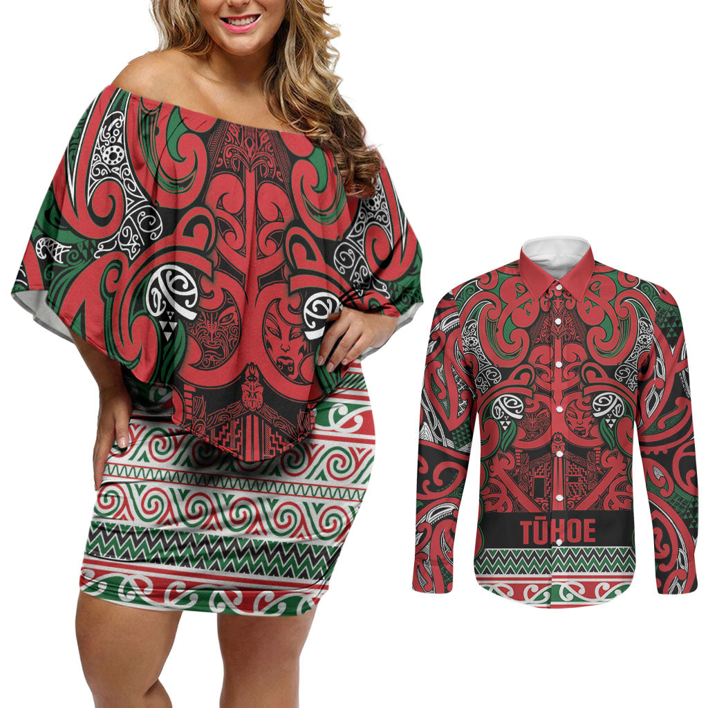 Aotearoa Iwi Tuhoe Couples Matching Off Shoulder Short Dress and Long Sleeve Button Shirt Maori Wharenui House Tribal Pattern LT9 Green Red - Polynesian Pride