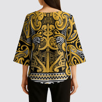 Aotearoa Iwi Ngāti Tama ki Te Waipounamu Trust Kimono Sleeve Blouse Maori Wharenui House Tribal Pattern LT9 - Polynesian Pride