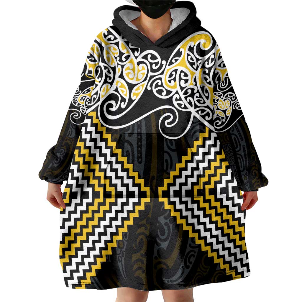 Gold Aotearoa Tukutuku Manawa Tapu Wearable Blanket Hoodie Ta Moko Toi Maori LT9 - Polynesian Pride