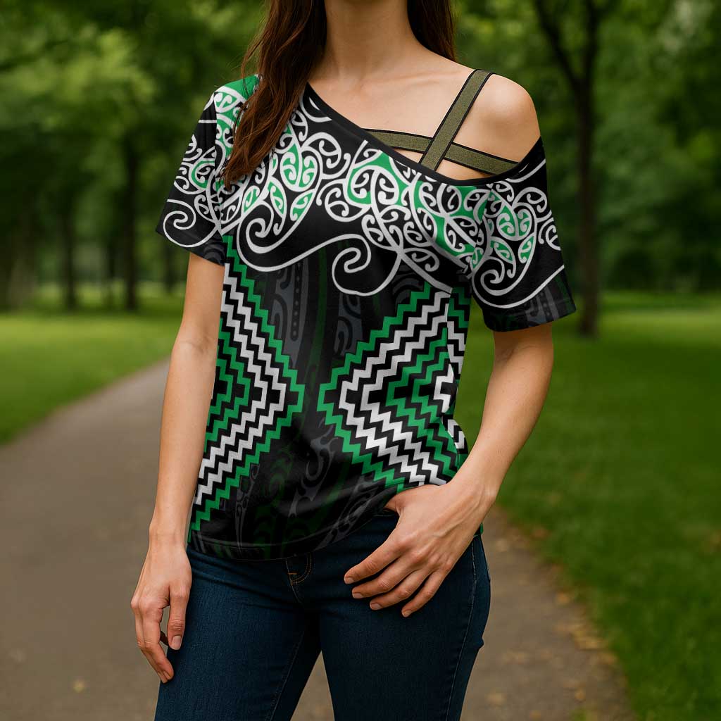 Green Aotearoa Tukutuku Manawa Tapu Cross Shoulder Shirt Ta Moko Toi Maori - Polynesian Pride