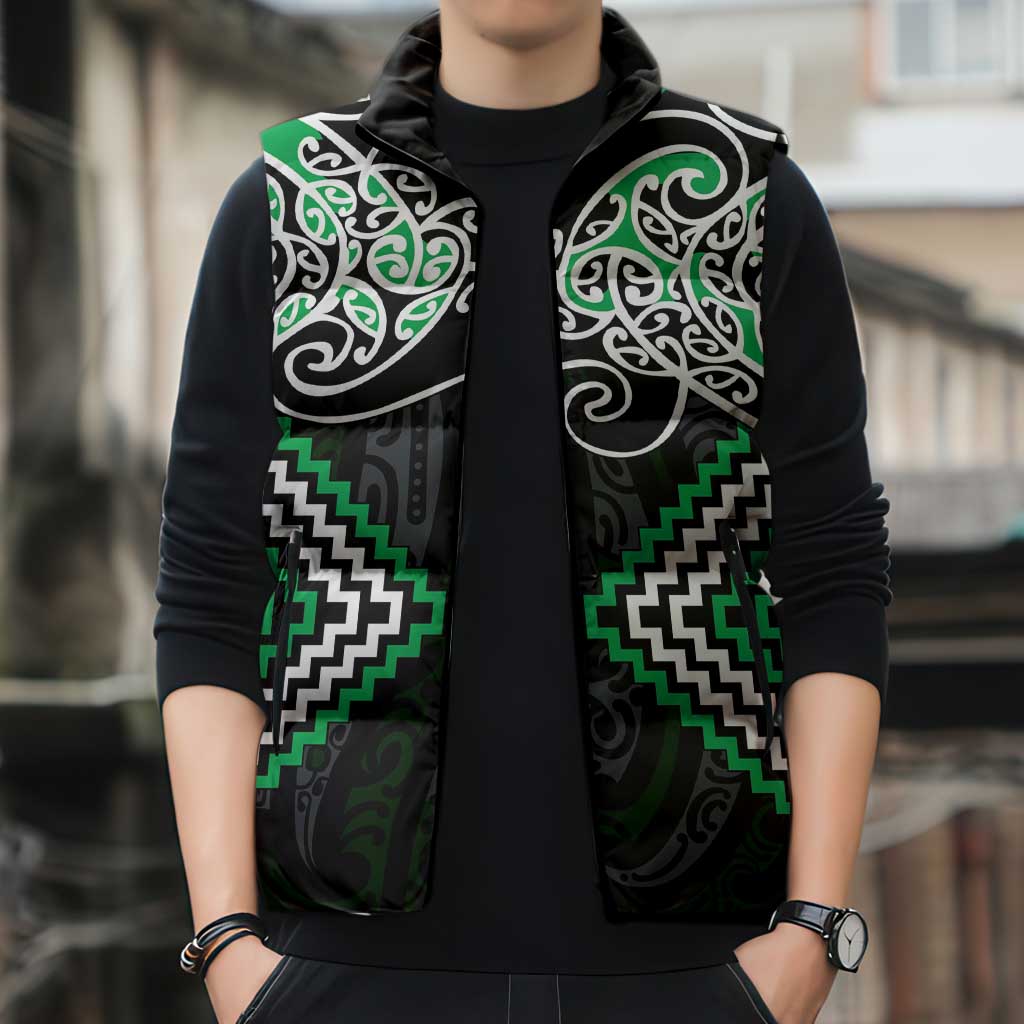 Green Aotearoa Tukutuku Manawa Tapu Sleeveless Puffer Jacket Ta Moko Toi Maori - Polynesian Pride