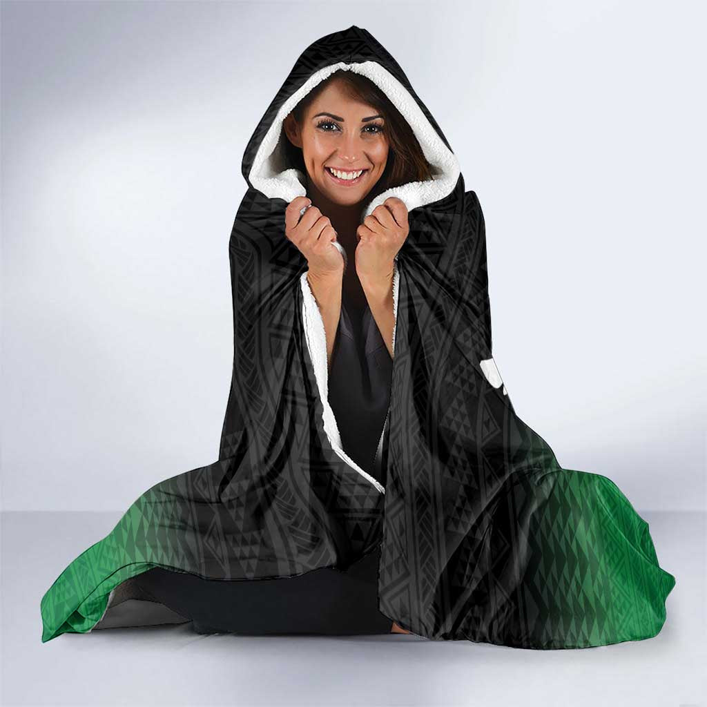 Green Silver Fern Spirit Taniko Tukutuku Personalised Hooded Blanket LT9 - Polynesian Pride