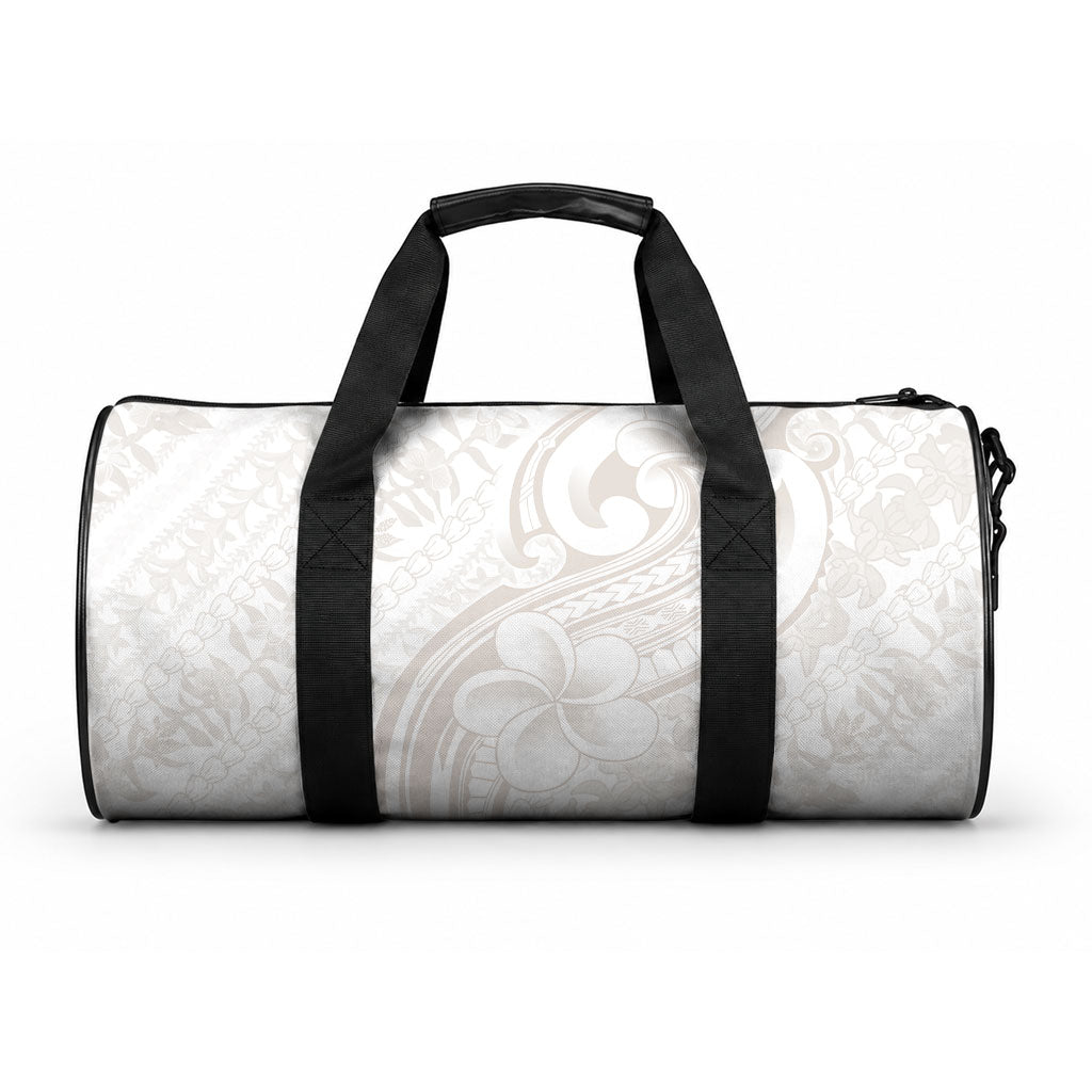 Hawaii Plumeria Lokelani Pikake Lei Duffle Bag Sandy Beige Polynesian Tattoo LT9 One size Beige - Polynesian Pride