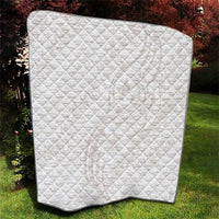 Hawaii Plumeria Lokelani Pikake Lei Quilt Sandy Beige Polynesian Tattoo LT9 - Polynesian Pride