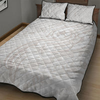 Hawaii Plumeria Lokelani Pikake Lei Quilt Bed Set Sandy Beige Polynesian Tattoo