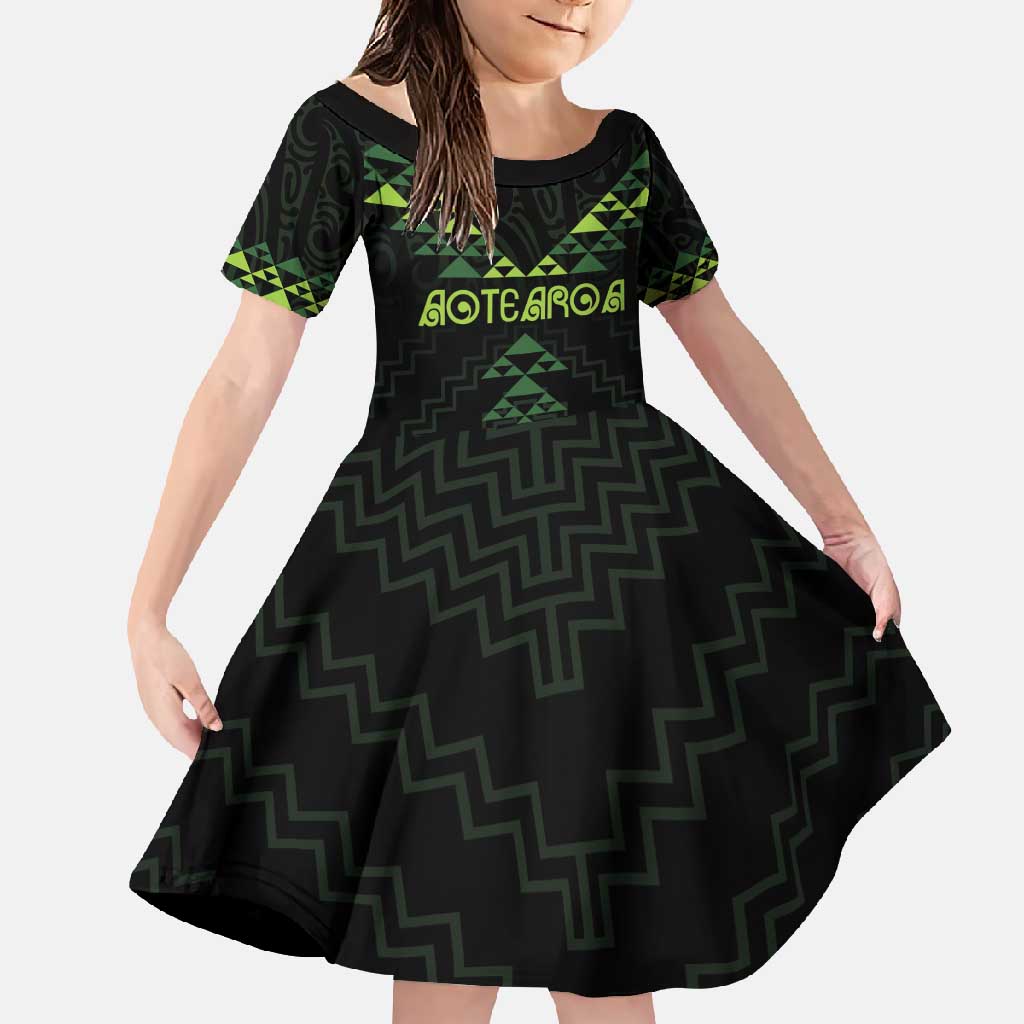 Custom New Zealand Maori Koru Koiri Motif Family Matching Off Shoulder Maxi Dress and Hawaiian Shirt LT9 Daughter's Dress Green - Polynesian Pride