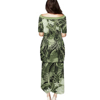 Pacific Beauty Girl Family Matching Puletasi and Hawaiian Shirt Green Polyneisan Tribal Vintage Motif LT9 - Polynesian Pride