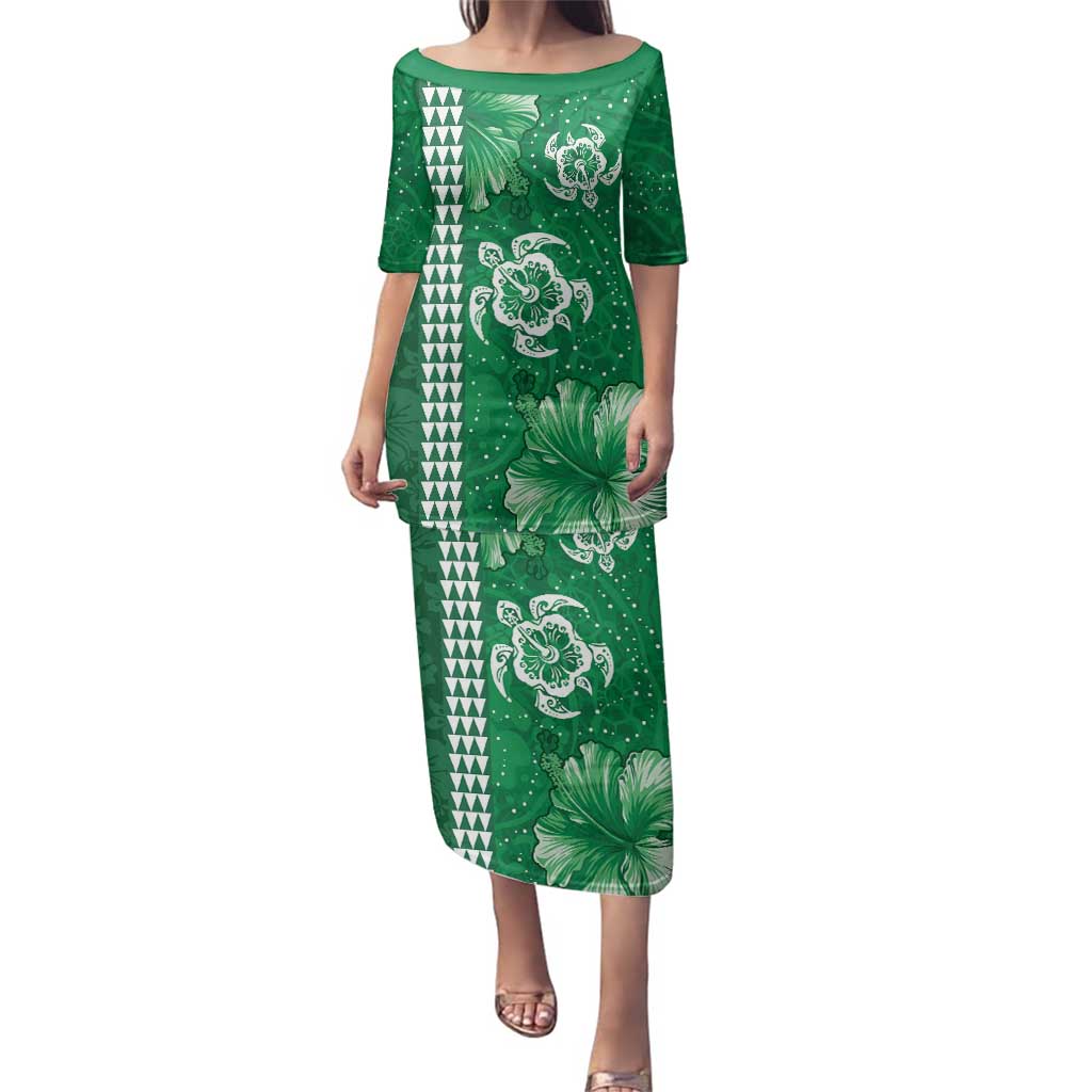 Green Hibiscus Turle Family Matching Puletasi and Hawaiian Shirt Hawaiian Style Tribal Tapa Pattern