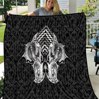 Aotearoa Kowhaiwhai Poutama Black Motif Quilt LT9 Black - Polynesian Pride