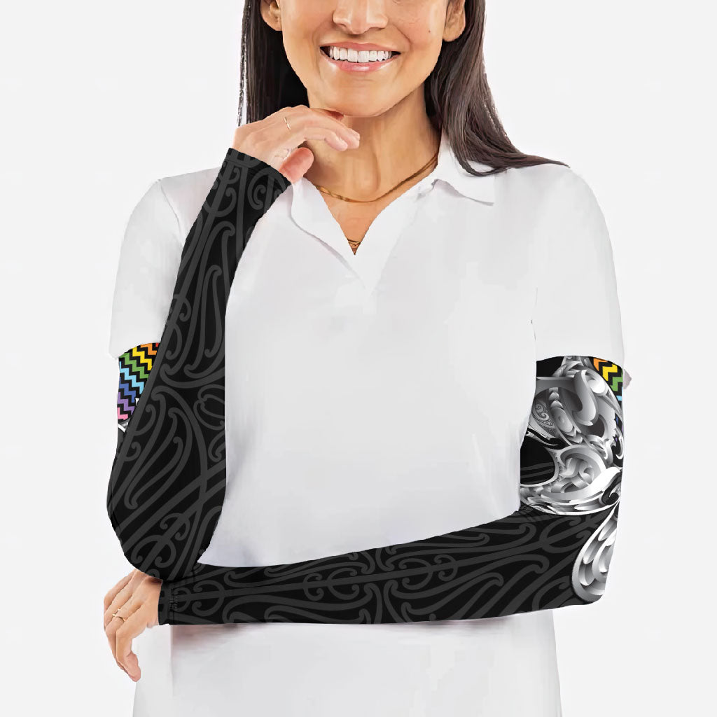 Aotearoa Kowhaiwhai Poutama Rainbow Motif Arm Sleeves LT9 - Polynesian Pride
