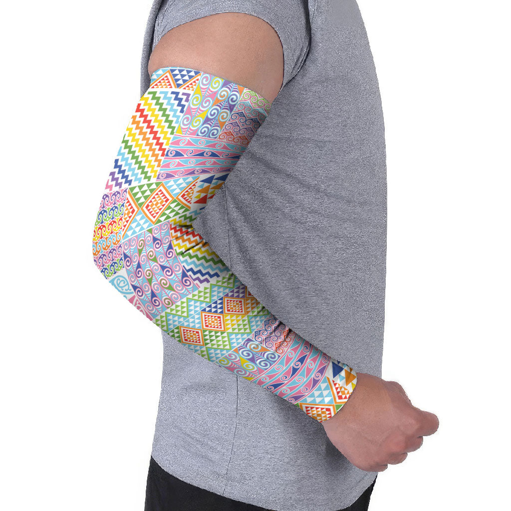 Aotearoa Kowhaiwhai Taniko Patchwork Rainbow Motifs Arm Sleeves LT9 - Polynesian Pride