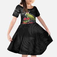 Meri Kirihimete Kakapo Family Matching Puletasi and Hawaiian Shirt Black Silver Fern Christmas Vibe LT9 Daughter's Dress Black - Polynesian Pride
