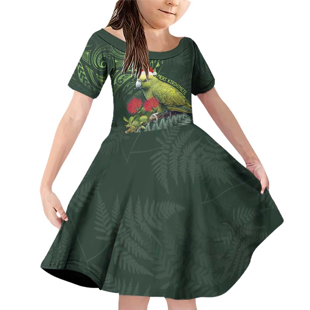 Meri Kirihimete Kakapo Family Matching Off Shoulder Short Dress and Hawaiian Shirt Green Silver Fern Christmas Vibe LT9 Daughter's Dress Green - Polynesian Pride