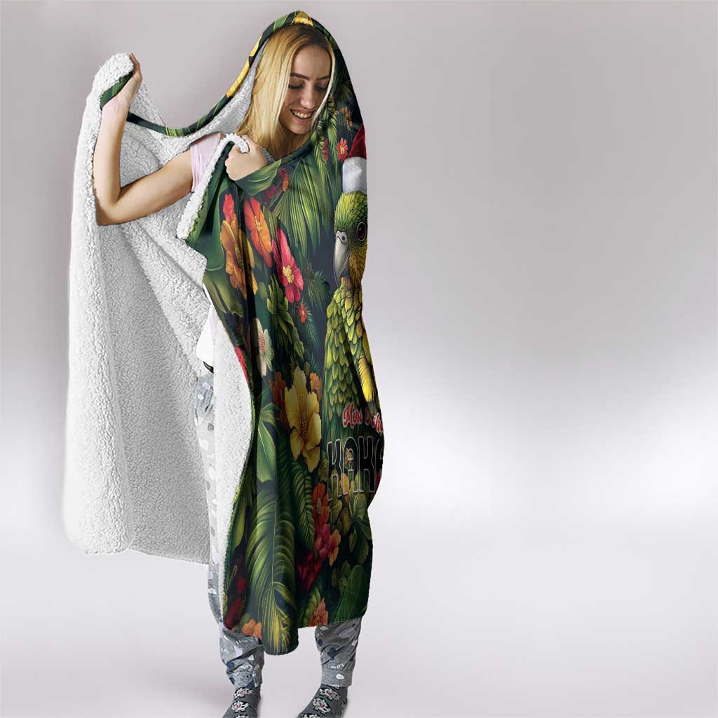 Meri Kirihimete Kakapo Hooded Blanket New Zealand Christmas with Tropical Vibe