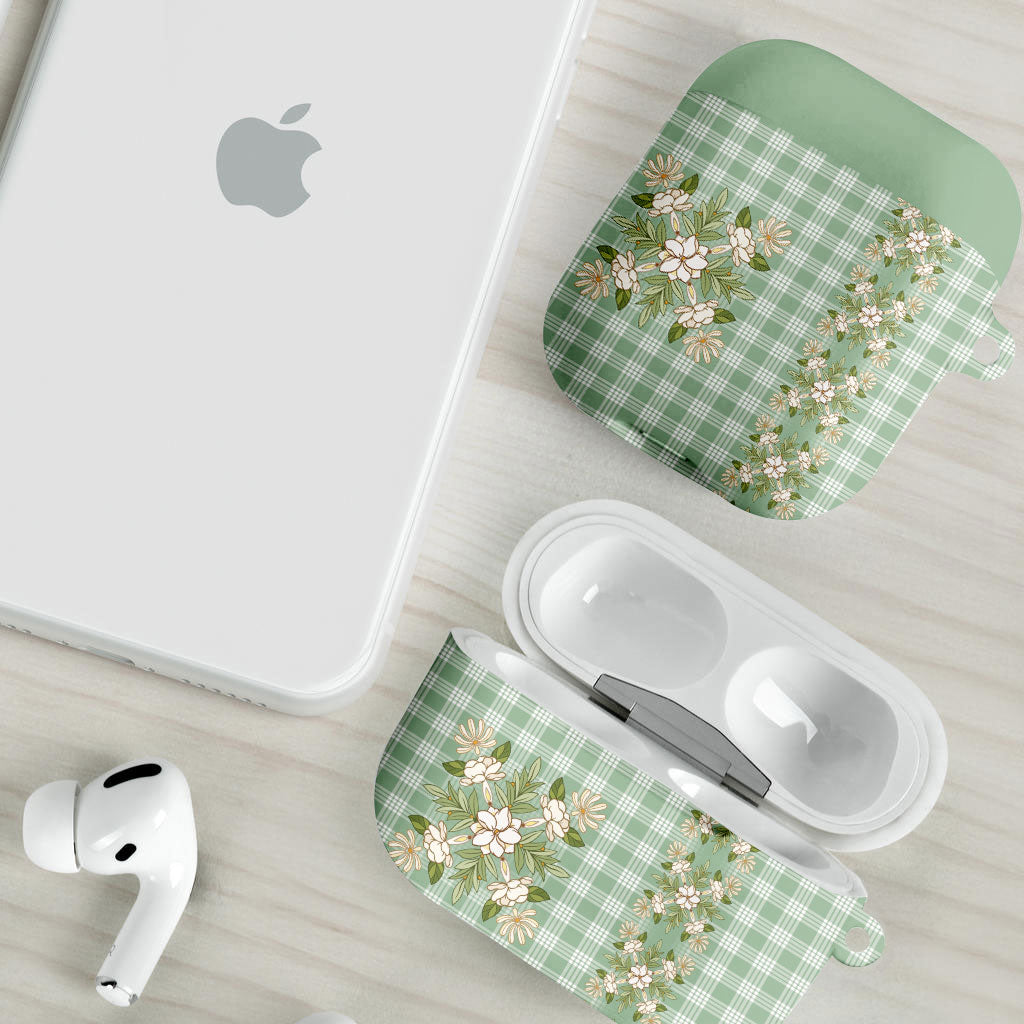 Liko Kukui Hawai'i Palaka Squares Maile Leaf AirPods Case Flowers Hawaiian Quilt Patterns