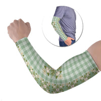 Liko Kukui Hawai'i Palaka Squares Maile Leaf Arm Sleeves Flowers Hawaiian Quilt Patterns