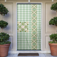 Liko Kukui Hawai'i Palaka Squares Maile Leaf Door Cover Flowers Hawaiian Quilt Patterns
