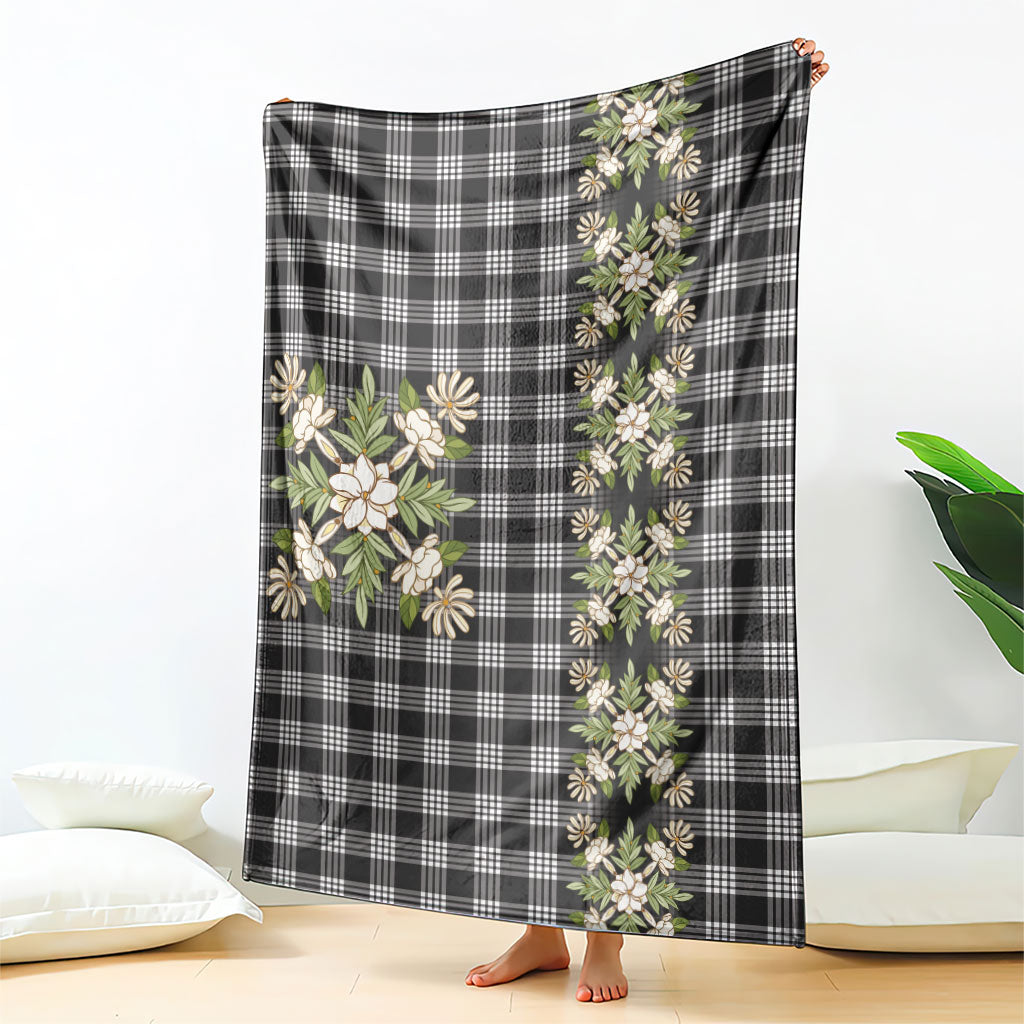 Pauli Hawai'i Palaka Squares Maile Leaf Blanket Flowers Hawaiian Quilt Patterns