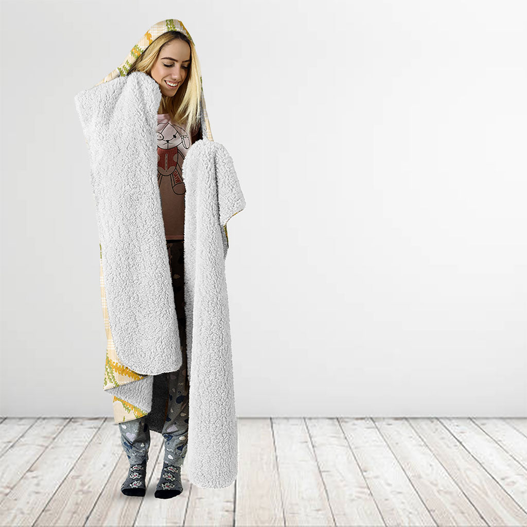 Melemele Ahiahia Hawai'i Palaka Plumeria Hooded Blanket Puakenikeni and Maile Lei