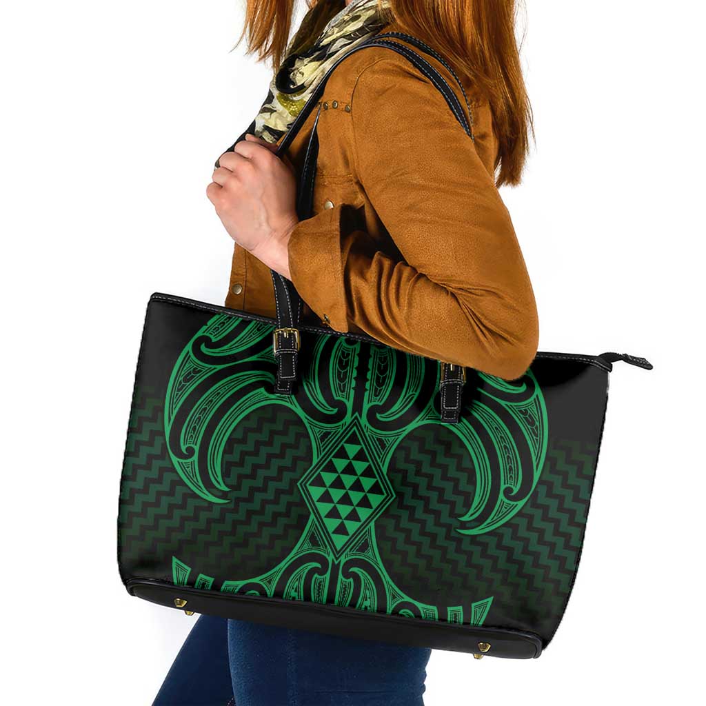 Kakariki Maori Ta Moko Poutama Art Leather Tote Bag