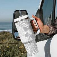 Lotu Tamaiti White Sunday Tumbler With Handle Pacific Plumeria Flowers - White Version